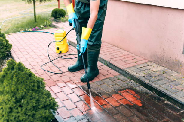 Best Sidewalk Pressure Washing  in De Kal, TX