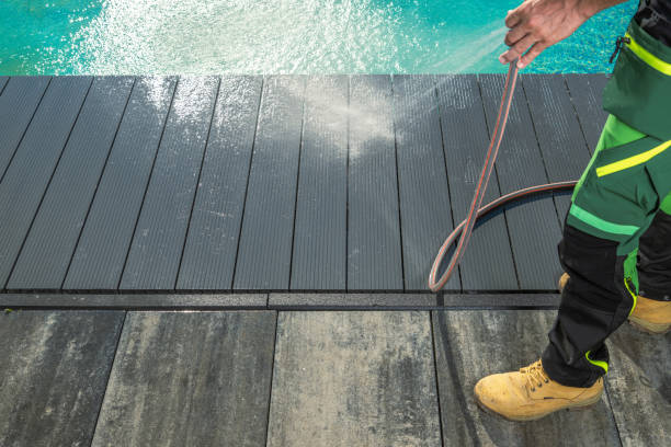Best Commercial Pressure Washing  in De Kal, TX